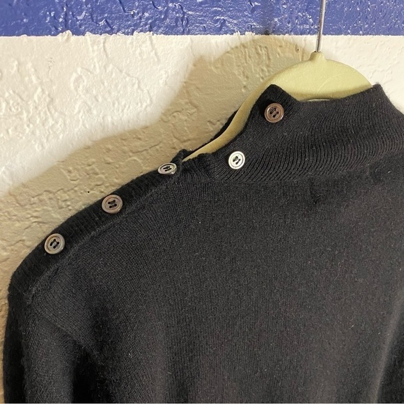 LORD & Taylor 100% Cashmere Sweater - Picture 2 of 6